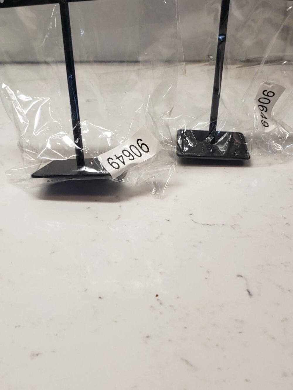 NEW- Display Stand- Lot of 20 Earring Display Stands for 1 pair - Picture 2 of 2